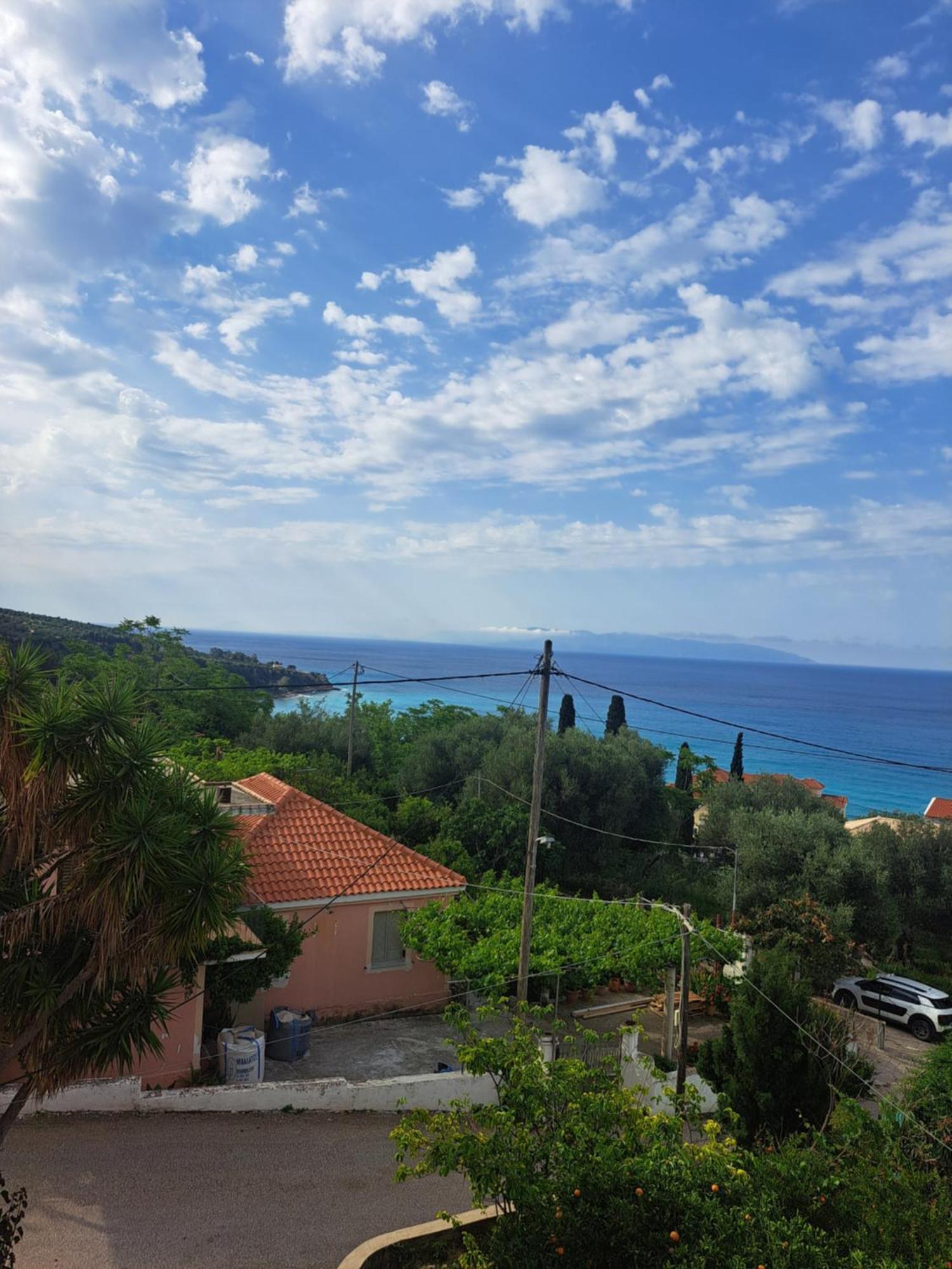Marinos Studios At Lourdata Village Extérieur photo