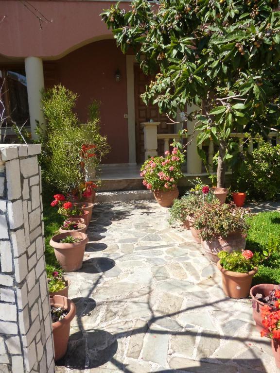 Marinos Studios At Lourdata Village Extérieur photo