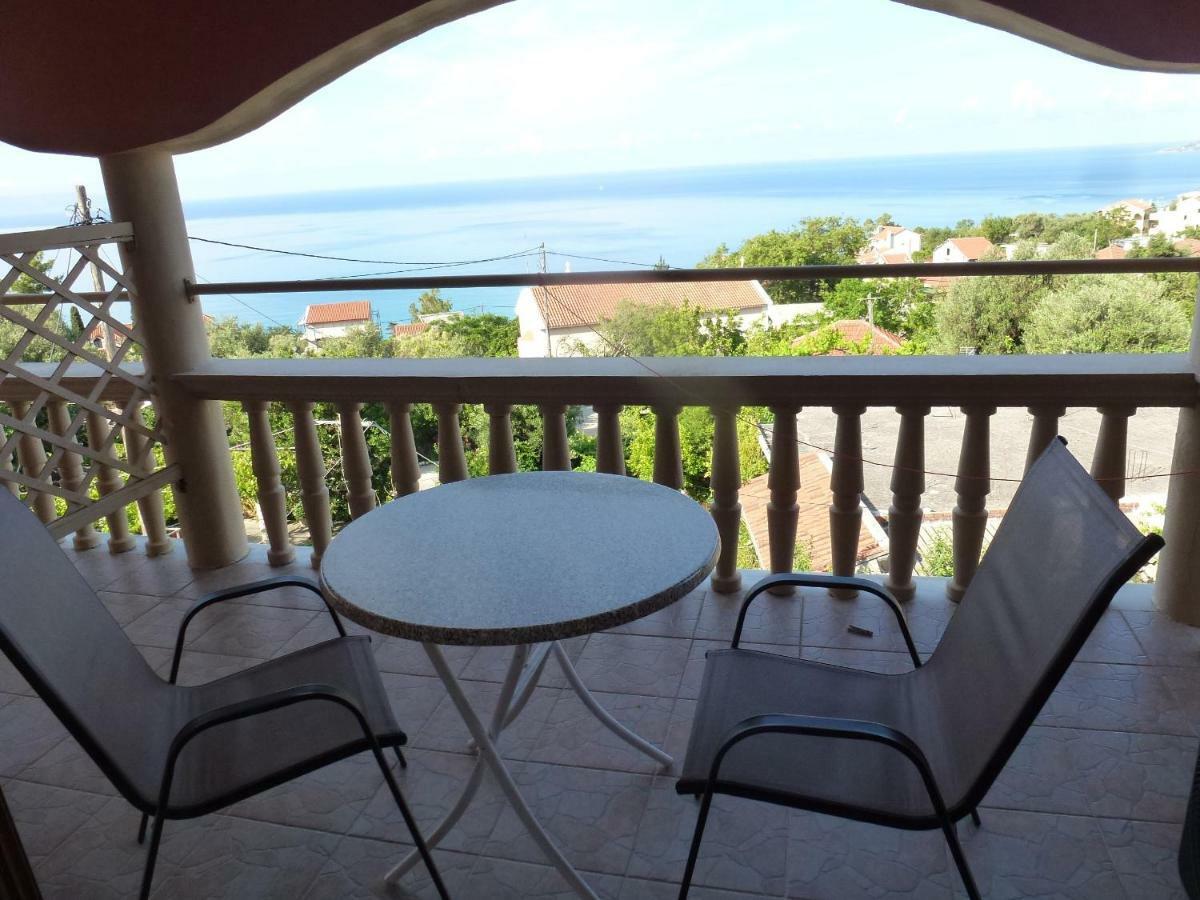 Marinos Studios At Lourdata Village Extérieur photo